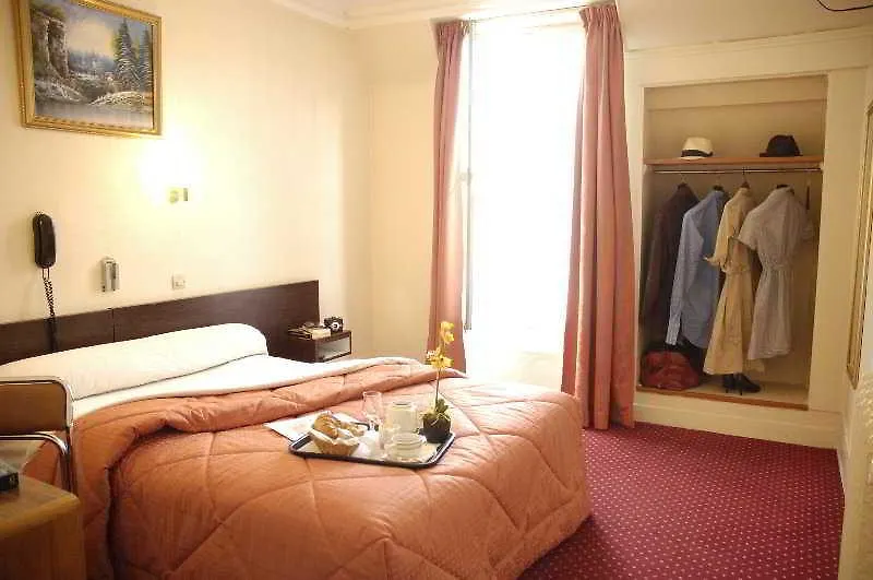 Margot Hotel 3*