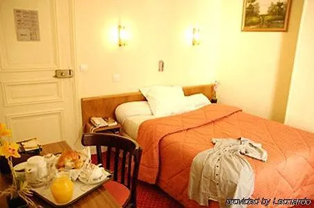 La Vieille France 3* Paris